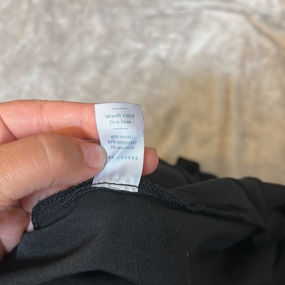 Marine layer black Allison cropped pant - Picture 6 of 7